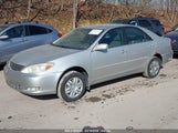TOYOTA CAMRY LE 4T1BE32K64U867018 снимка