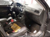 VOLKSWAGEN TIGUAN 2.0T SE/2.0T SEL/2.0T SEL R-LINE/2.0T SEL R-LINE BLACK 3VV2B7AX3KM017948 photo