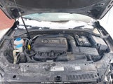 VOLKSWAGEN PASSAT 1.8T WOLFSBURG EDITION 1VWAT7A3XEC095182 снимка