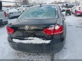 VOLKSWAGEN PASSAT 1.8T WOLFSBURG EDITION 1VWAT7A3XEC095182 снимка