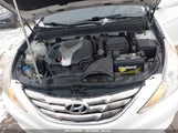 HYUNDAI SONATA SE 2.0T 5NPEC4AB8BH205740 снимка