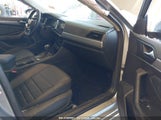 VOLKSWAGEN JETTA 1.4T R-LINE/1.4T S/1.4T SE 3VWC57BU4MM079535 снимка