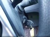 TOYOTA COROLLA LE 5YFBURHE8KP881511 снимка