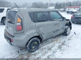 KIA SOUL + KNDJT2A23A7042047 снимка
