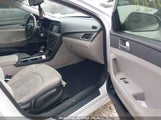 HYUNDAI SONATA SE 5NPE24AF4HH473019 снимка