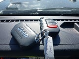 JEEP WRANGLER UNLIMITED SPORT S 4X4 1C4HJXDG5JW182891 fotografie