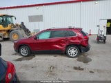JEEP CHEROKEE LATITUDE 1C4PJLCB2FW572896 снимка