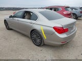 BMW 740I WBAKA4C51CC613670 fotografie