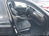 BMW 325I WBAVB17596NK31950 снимка