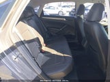VOLKSWAGEN PASSAT 1.8T R-LINE 1VWDT7A30HC085150 fotografie