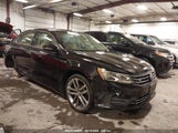 VOLKSWAGEN PASSAT 2.0T R-LINE/2.0T S 1VWAA7A3XJC039386 снимка