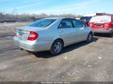 TOYOTA CAMRY LE 4T1BE32K52U506649 снимка