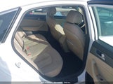 HYUNDAI SONATA HYBRID SE KMHE24L3XHA067672 photo