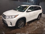 TOYOTA HIGHLANDER XLE 5TDJZRFH3JS878855 снимка