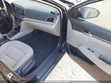HYUNDAI ELANTRA SE 5NPD74LF9JH226028 снимка