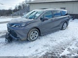 TOYOTA SIENNA XLE/WOODLAND EDITION 5TDJSKFC7RS116348 photo