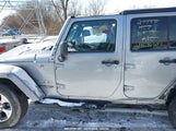 JEEP WRANGLER JK UNLIMITED SAHARA 1C4HJWEG9JL801714 fotografie
