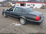LINCOLN TOWN CAR SIGNATURE LIMITED 2LNHM82V69X608971 fotografie