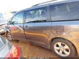 TOYOTA SIENNA LE V6 8 PASSENGER 5TDKK3DC9ES426654 photo