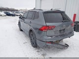 VOLKSWAGEN TIGUAN 2.0T SE R-LINE BLACK 3VVCB7AX9NM024296 снимка