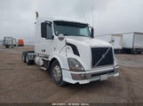 VOLVO VN VNL 4V4NC9EH1BN532738 снимка