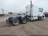 VOLVO VN VNL 4V4NC9EH1BN532738 снимка