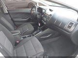 KIA FORTE S 3KPFL4A73JE176151 fotografie