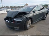 TESLA MODEL X 100D/75D/P100D 5YJXCAE28JF102400 fotografie