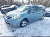 TOYOTA SIENNA XLE 5TDZK22C88S176341 снимка