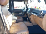 JEEP WRANGLER UNLIMITED SAHARA 4X4 1C4BJWEG0HL691376 fotografie