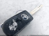 Toyota Corolla Im JTNKARJE5JJ571575 снимка
