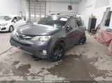 TOYOTA RAV4 XLE JTMRFREV4FD118617 снимка