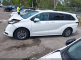 TOYOTA SIENNA LE 5TDBRKECXNS099704 снимка
