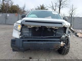 TOYOTA TUNDRA SR 4.6L V8 5TFUM5F1XHX071440 снимка