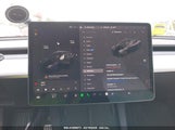 TESLA MODEL Y PERFORMANCE DUAL MOTOR ALL-WHEEL DRIVE 7SAYGDEF3NF399971 fotografie