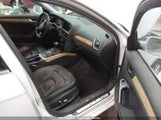 AUDI A4 2.0T PREMIUM WAUBFAFLXDN033270 снимка