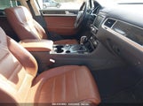 VOLKSWAGEN TOUAREG VR6 EXECUTIVE WVGEF9BP5GD012680 fotografie