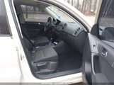VOLKSWAGEN TIGUAN S WVGCV7AX5CW508206 снимка