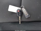 TOYOTA RAV4 LE JTMZFREV9HJ142576 снимка