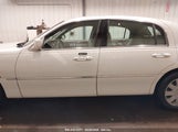 LINCOLN TOWN CAR ULTIMATE 1LNHM83W74Y640747 снимка