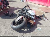 YAMAHA YZFR1M JYARN67E3RA000655 снимка