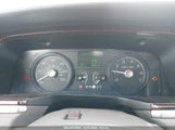 LINCOLN TOWN CAR SIGNATURE LIMITED 1LNHM82W56Y648219 fotografie