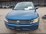VOLKSWAGEN TIGUAN 2.0T SE/2.0T SEL 3VV2B7AX0JM059413 снимка