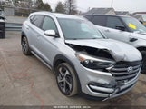 HYUNDAI TUCSON LIMITED KM8J33A22HU426964 снимка