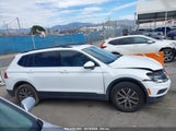 VOLKSWAGEN TIGUAN 2.0T SE/2.0T SEL/2.0T SEL R-LINE/2.0T SEL R-LINE BLACK 3VV3B7AX2KM063646 photo