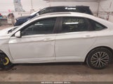 VOLKSWAGEN JETTA 1.4T R-LINE/1.4T S/1.4T SE 3VWC57BU5MM023779 снимка