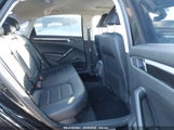 VOLKSWAGEN PASSAT 2.0T SE R-LINE 1VWMA7A3XKC002952 снимка