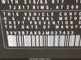 VOLKSWAGEN TIGUAN 2.0T SE/2.0T SEL 3VV3B7AX5JM027433 снимка