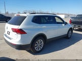 VOLKSWAGEN TIGUAN 2.0T SE/2.0T SEL 3VV3B7AX8JM156492 снимка