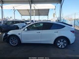 TESLA MODEL Y LONG RANGE DUAL MOTOR ALL-WHEEL DRIVE 7SAYGDEE4RF076039 fotografie
